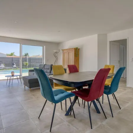 In Дом отдыха