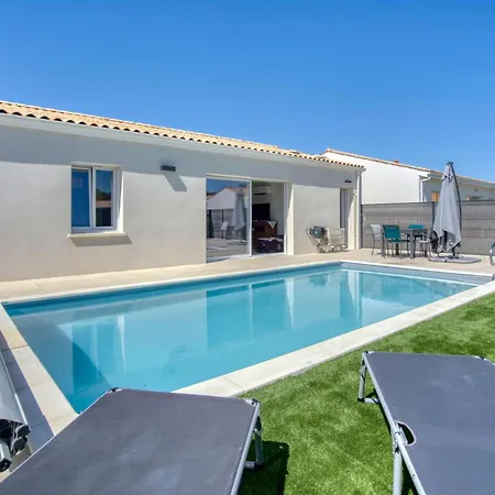 In Дом отдыха