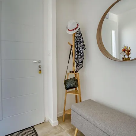 In Дом отдыха